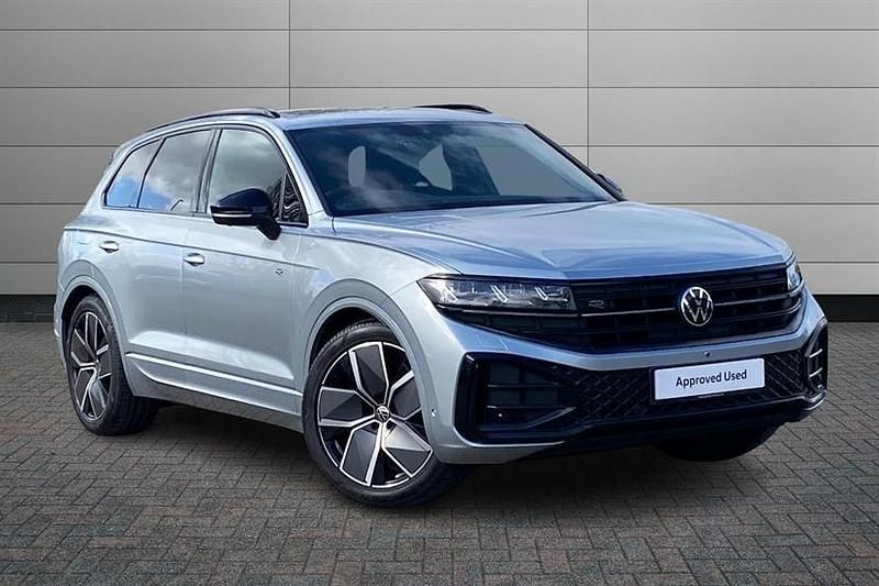 Used VW Touareg Black Edition 286 HP (210 kW) 2025 Oyster silver SUV