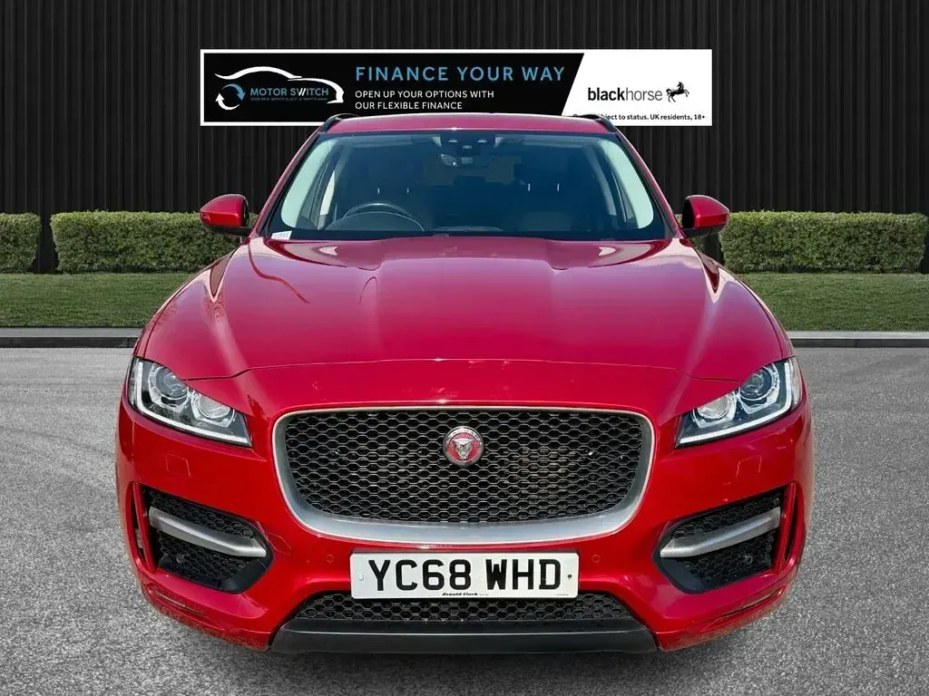Used Jaguar F-Pace R-Sport 180 HP (132 kW) 2018 Red SUV