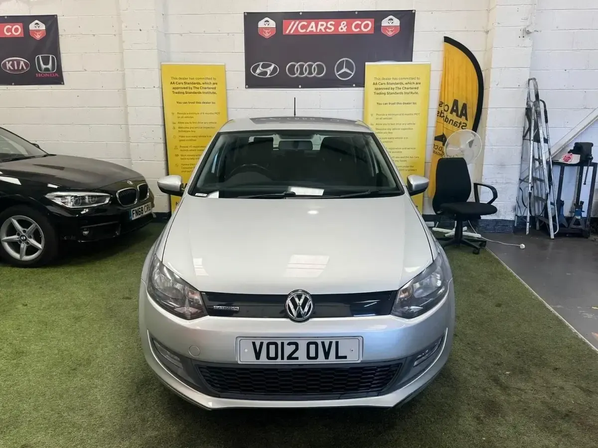 Used VW Polo 75 HP (55 kW) 2012 Silver Hatchback
