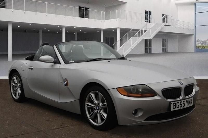 Begagnad BMW Z4 150 HK (110 kW) 2005 Silver Cab