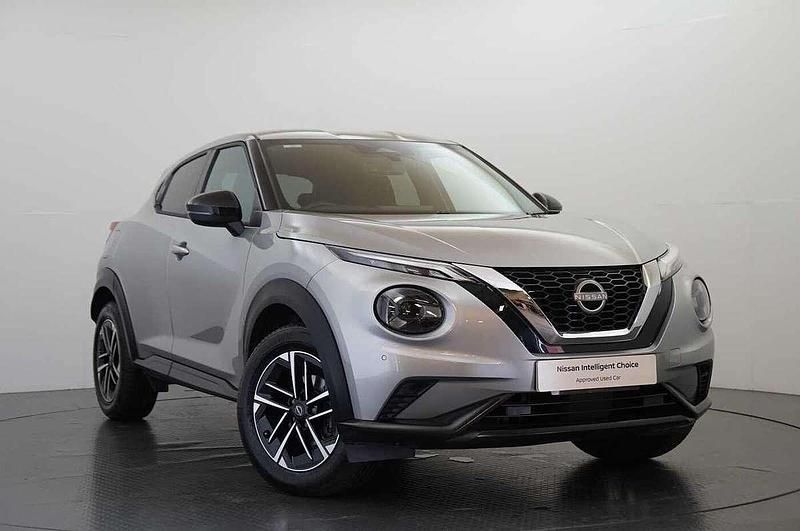 Silver Used 2024 Nissan Juke N-Connecta SUV | £17,299 (A bit pricey) - Image 1/2