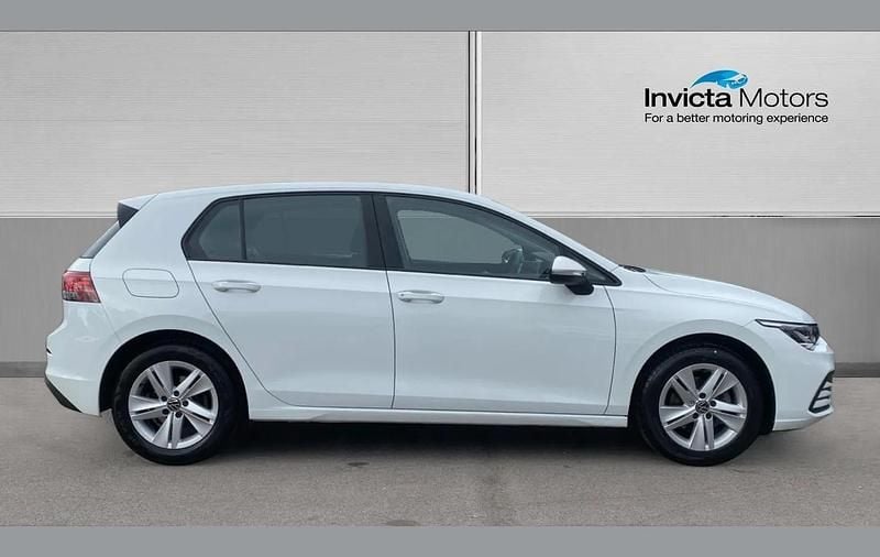 Used VW Golf VIII Life 150 HP (110 kW) 2023 White Hatchback