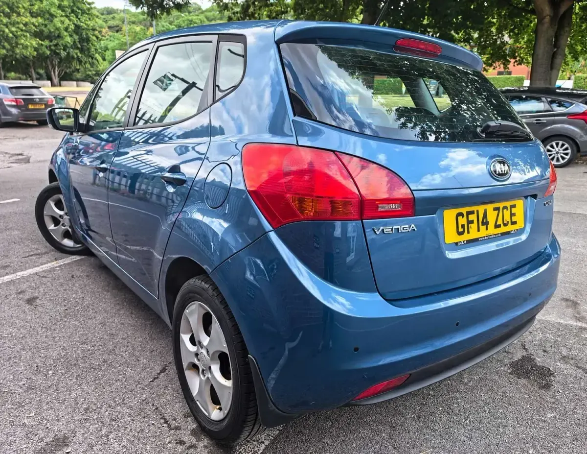 Used Kia Venga 2014 Blue Hatchback