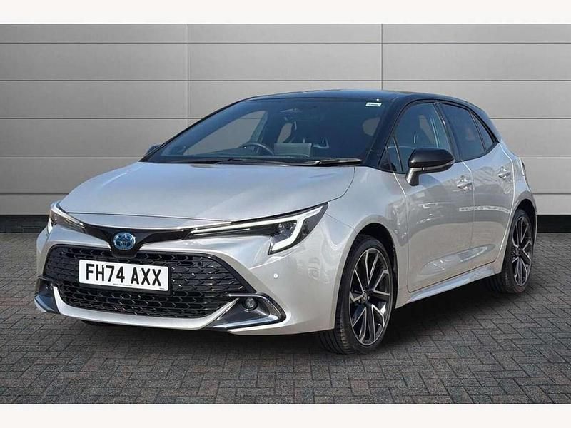 Used Toyota Corolla 196 HP (144 kW) 2025 Silver Hatchback