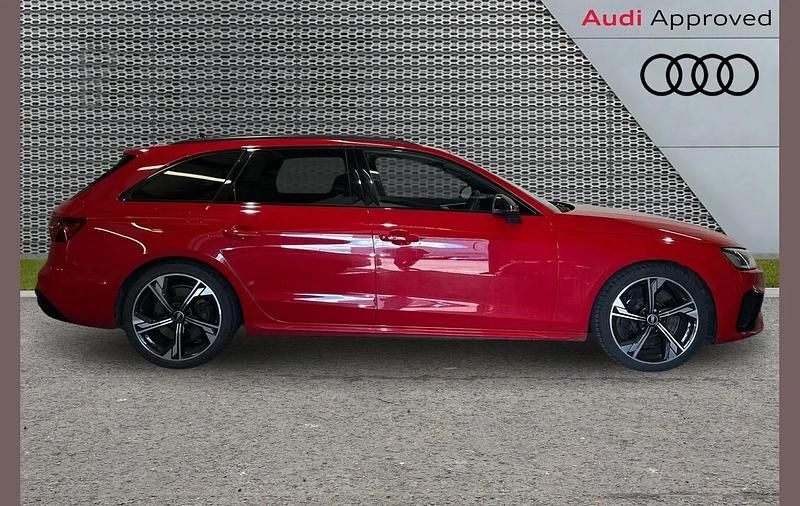 Used Audi S4 Black Edition 336 HP (247 kW) 2023 Red Estate