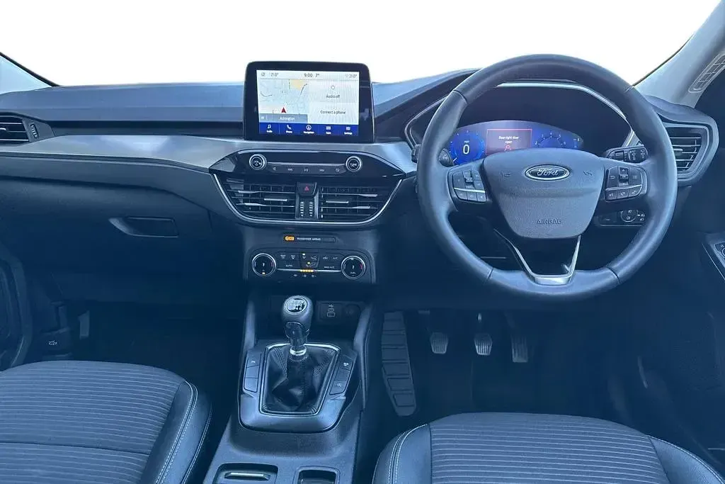 Used Ford Kuga Titanium 150 HP (110 kW) 2023 Silver SUV