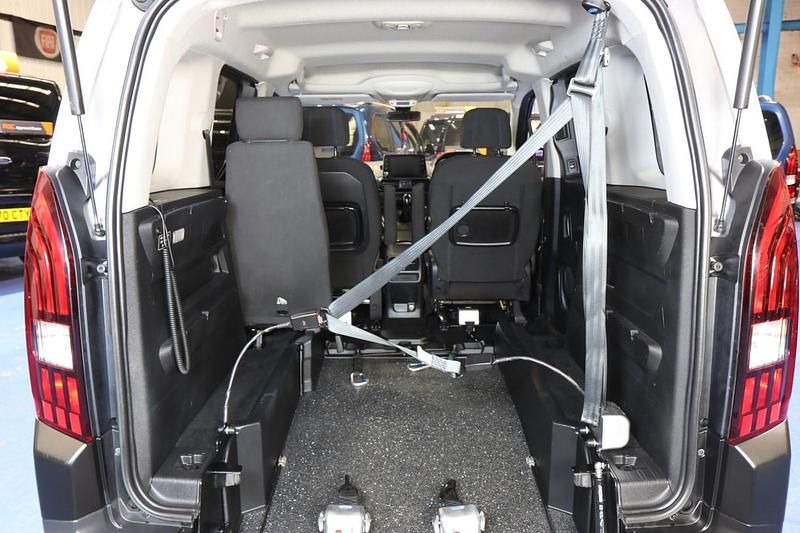 Second-hand Peugeot Rifter Allure 2019 Gri Monovolum