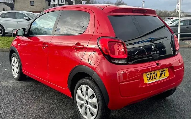 Used Citroën C1 72 HP (52 kW) 2021 Red Hatchback