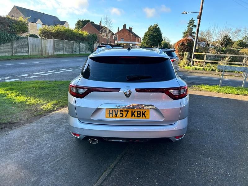 Used Renault Mégane GrandTour Dynamique 110 HP (80 kW) 2017 Silver Estate