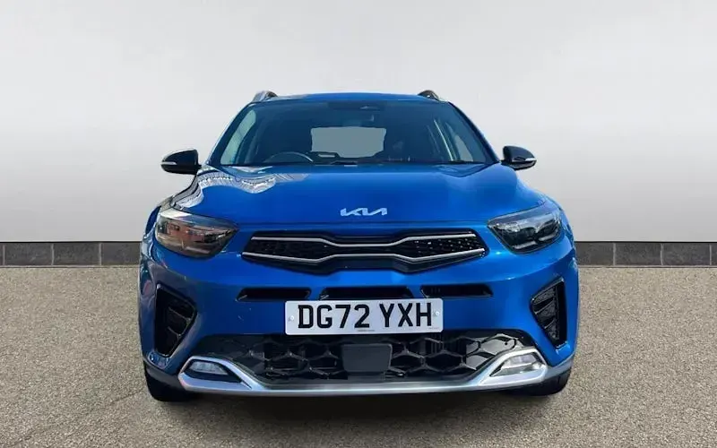 Używany Kia Stonic GT-Line 120 KM (88 kW) 2022 Niebieski SUV