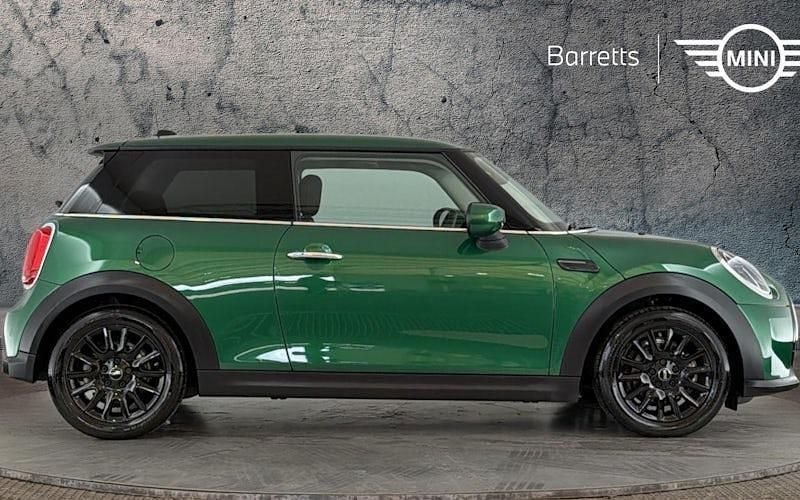 Used Mini Cooper Classic 136 HP (100 kW) 2022 Hatchback
