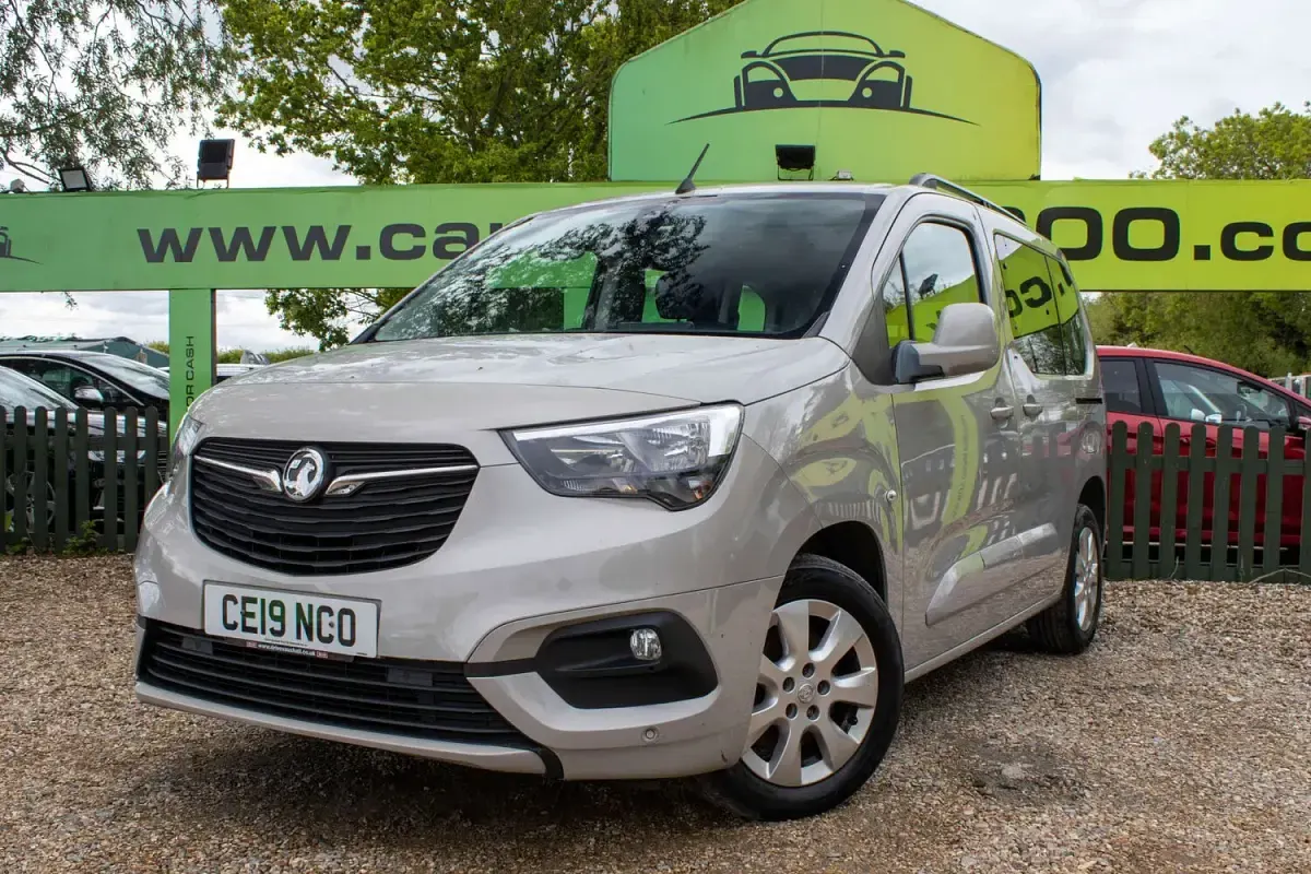 Used Vauxhall Combo S 110 HP (80 kW) 2019 Grey MPV