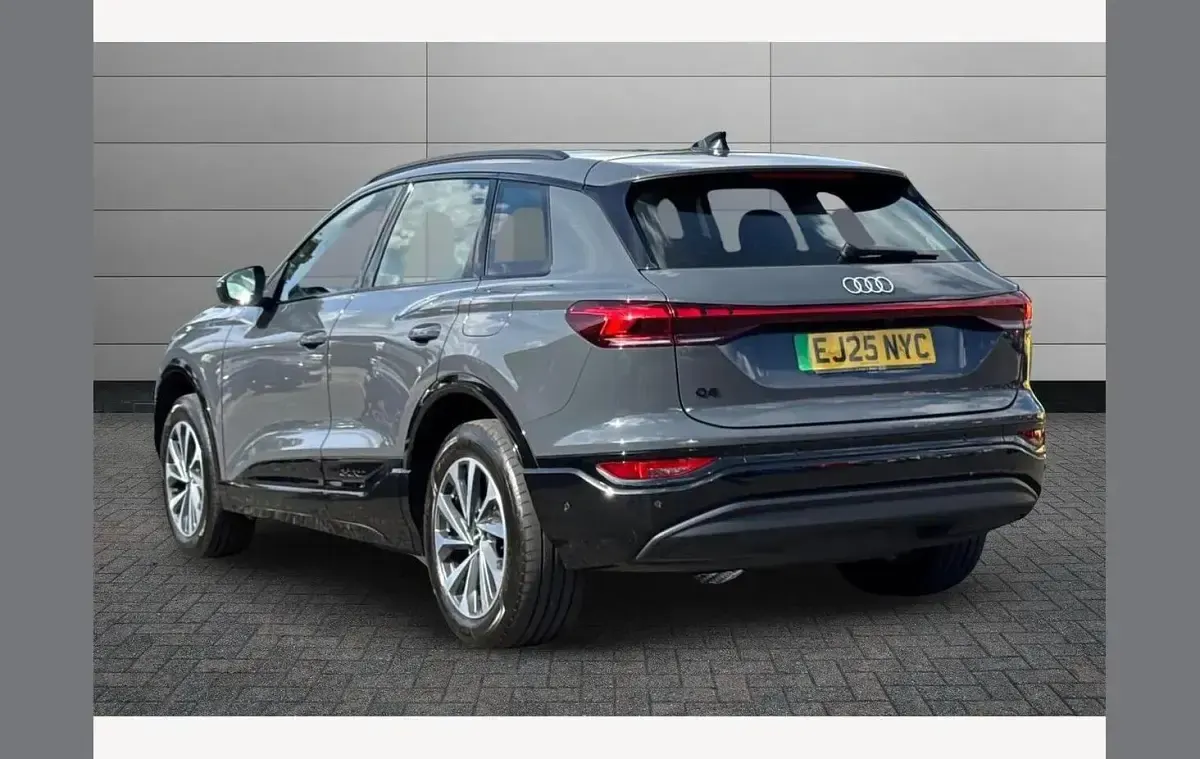 Used Audi Q6 e-tron Sport 185 kW (252 HP) 2025 Grey SUV