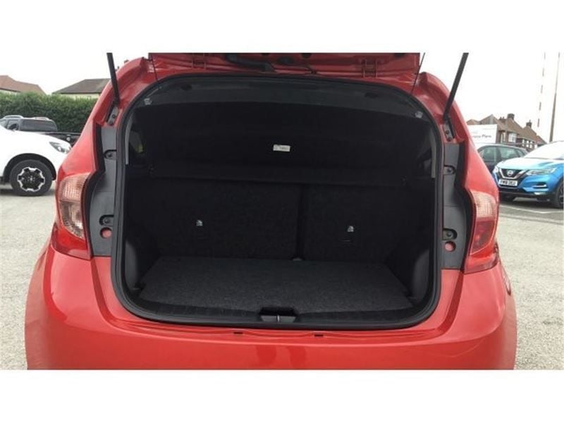 Used Nissan Note Acenta Premium 80 HP (58 kW) 2016 Red MPV