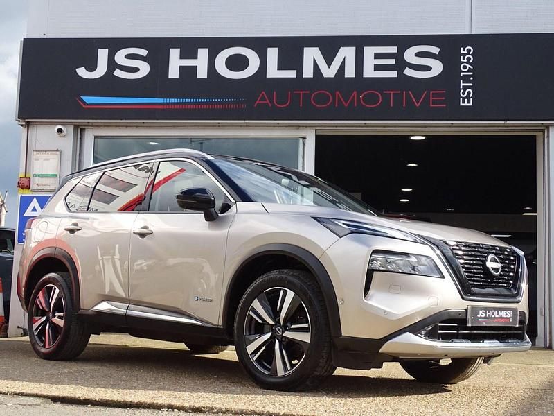 Used Nissan X-Trail Tekna 213 HP (156 kW) 2023 Silver SUV