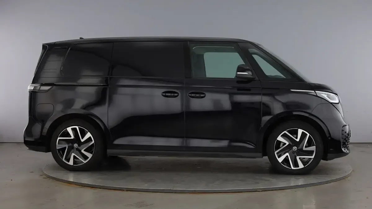 Used VW ID. Buzz Pro 210 kW (286 HP) 2025 Black MPV