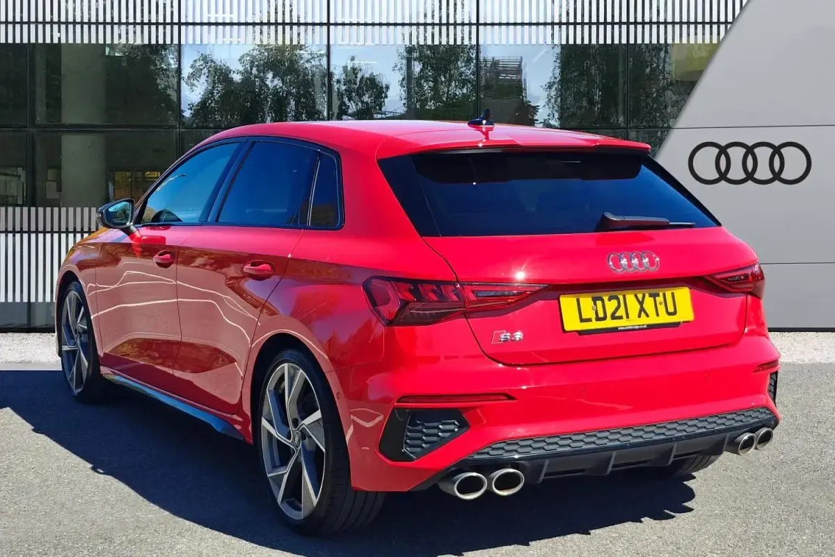 Used Audi S3 Sportback Advanced 310 HP (228 kW) 2021 Red Hatchback
