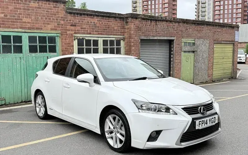 Used Lexus CT200h 136 HP (100 kW) 2017 Hatchback
