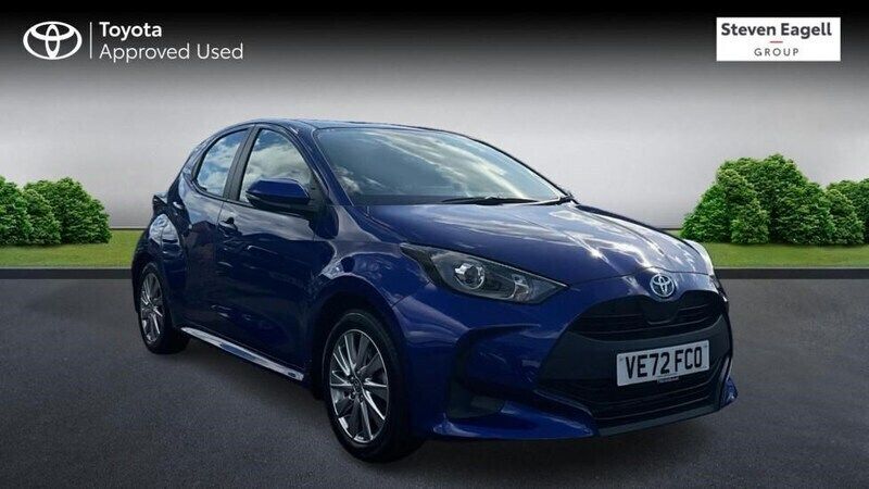 Blue Used 2022 Toyota Yaris Hybrid Hatchback | £15,839 (Good price) - Image 1/4
