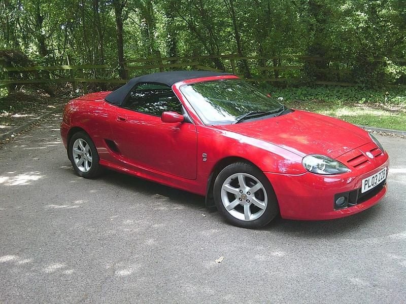 Red Used 2003 MG F Cabriolet | £3,995 (Fair price) - Image 1/4