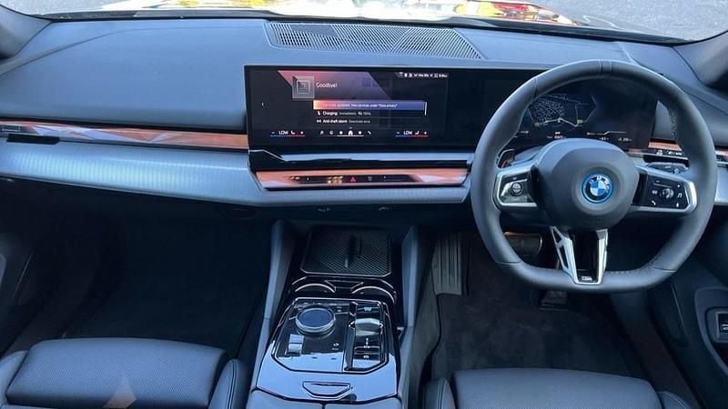 Used BMW i5 M Sport 250 kW (340 HP) 2025 Black sapphire Sedan