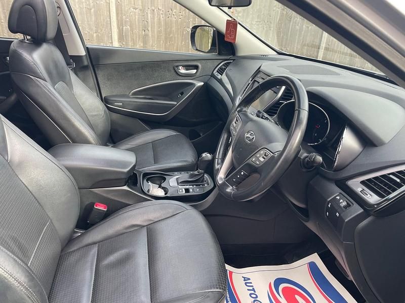 Used Hyundai Santa Fe Premium SE 194 HP (142 kW) 2014 Silver SUV