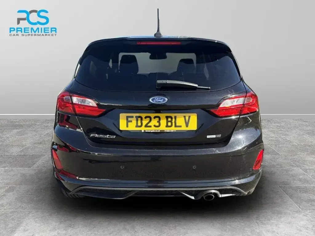 Used Ford Fiesta ST-Line 125 HP (91 kW) 2023 Agate black (premium colour) Hatchback