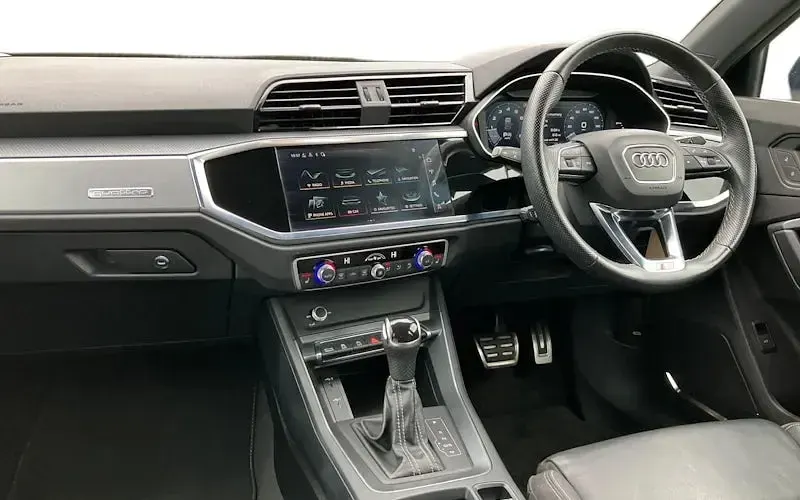 Usado Audi Q3 S-Line 245 HP (180 kW) 2023 SUV