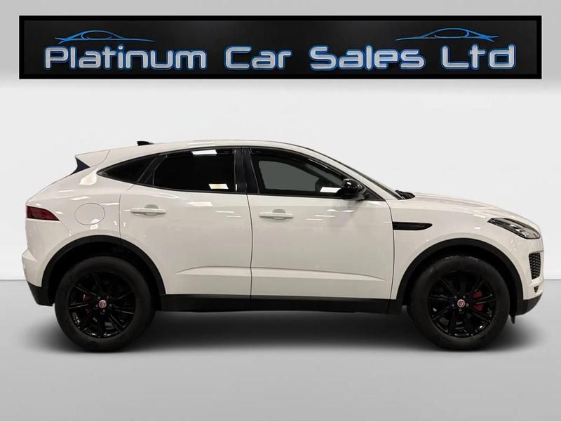Używany Jaguar E-Pace S 150 KM (110 kW) 2019 Biały SUV
