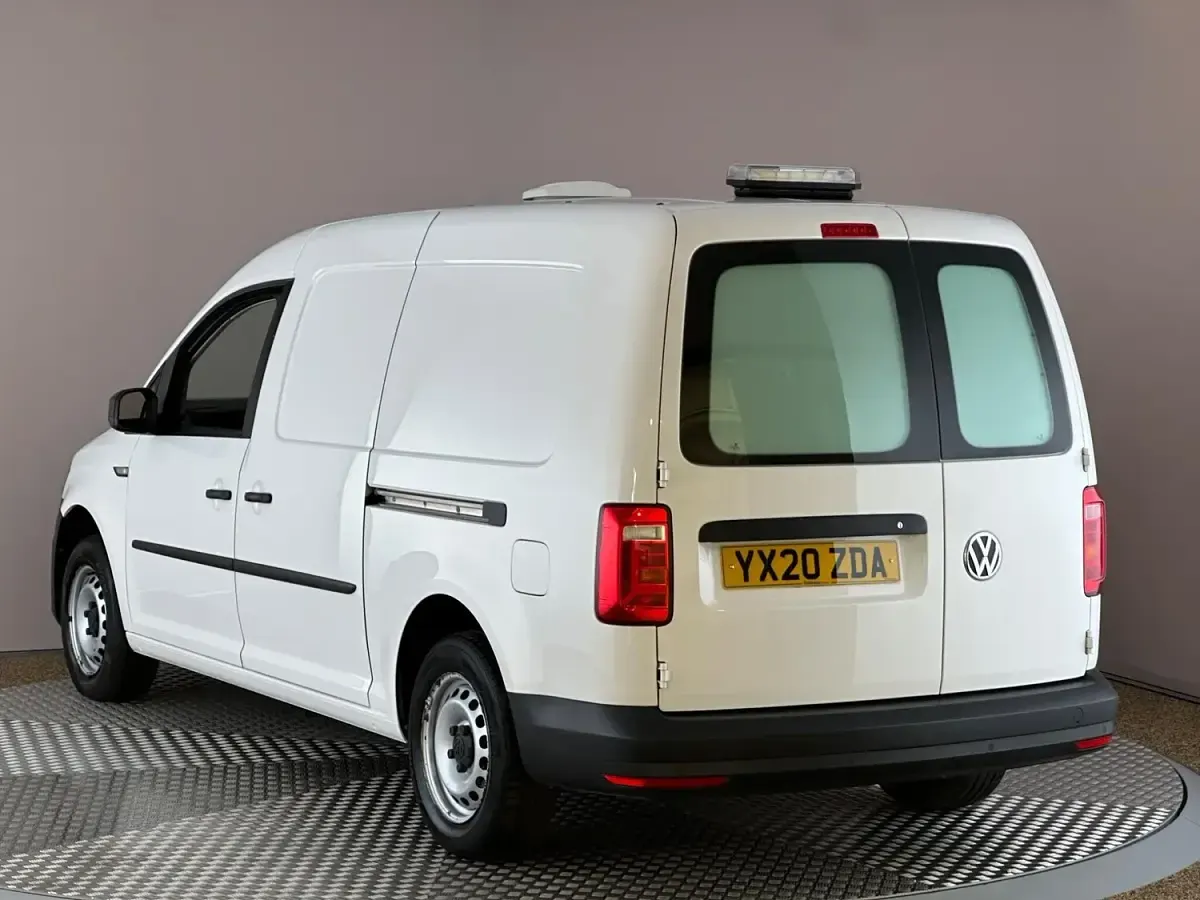 Used VW Caddy Maxi Startline 102 HP (75 kW) 2020 White MPV
