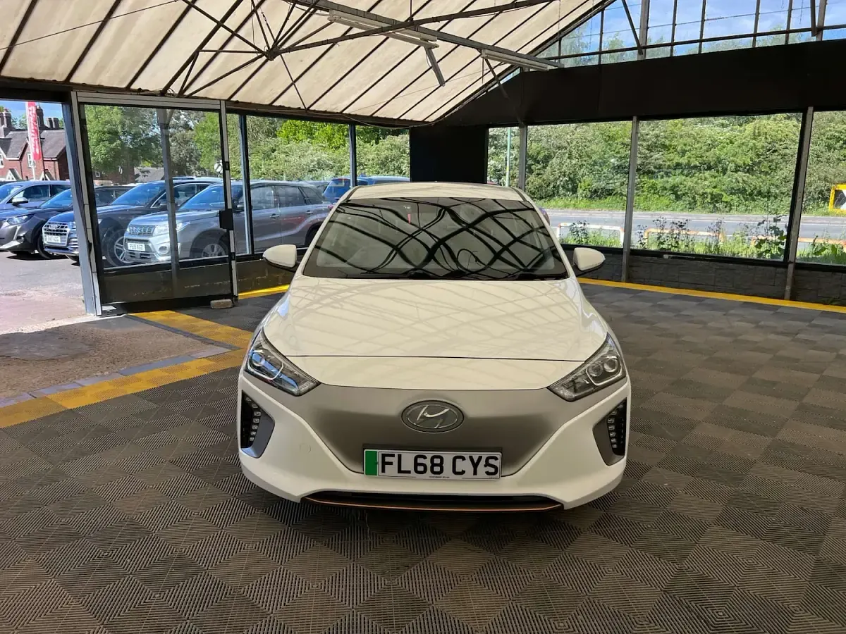 Used Hyundai Ioniq Premium 88 kW (120 HP) 2018 White Hatchback