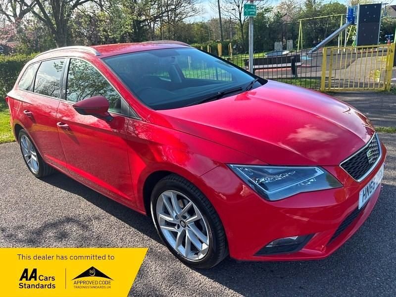 Begagnad Seat Leon SE Dynamic 2016 Röd