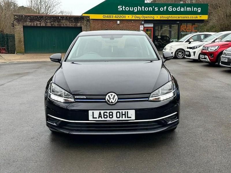 Used VW Golf VII SE 130 HP (95 kW) 2019 Black Hatchback