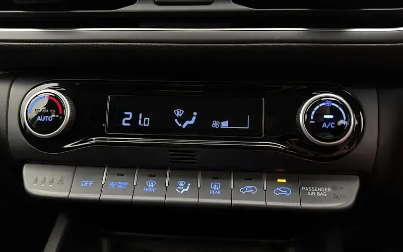Used Hyundai Kona SE 195 HP (143 kW) 2022 Blue SUV