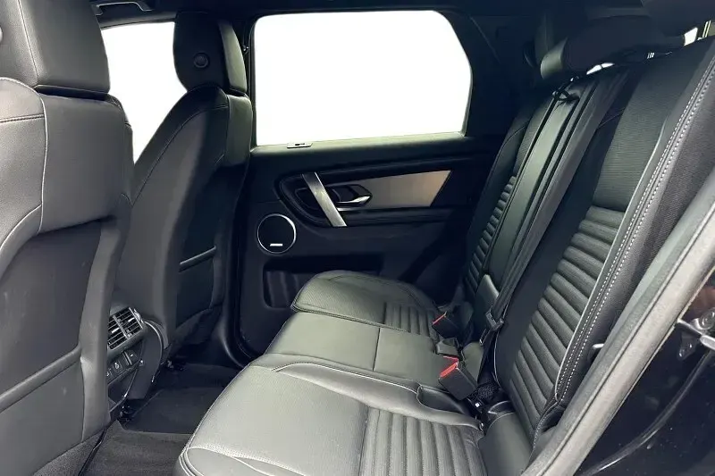 Used Land Rover Discovery Sport SE Dynamic 2024 Black SUV