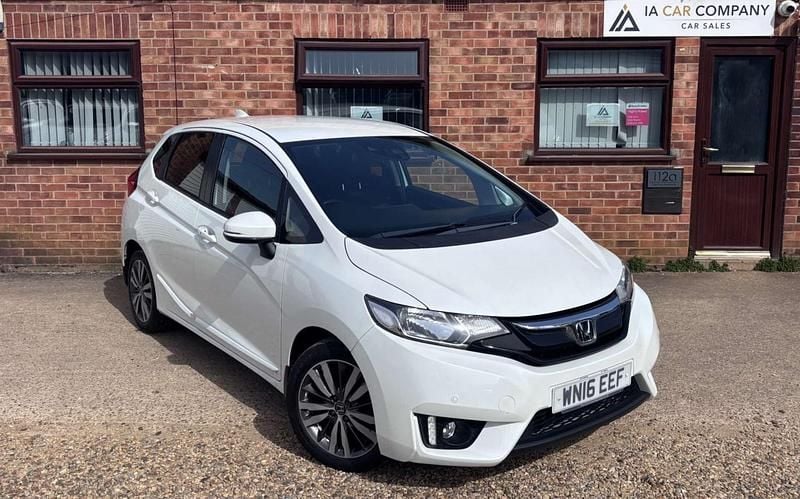 Used Honda Jazz EX 102 HP (75 kW) 2016 White Hatchback