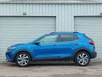 Used Kia Stonic GT-Line 99 HP (72 kW) 2023 Blue SUV
