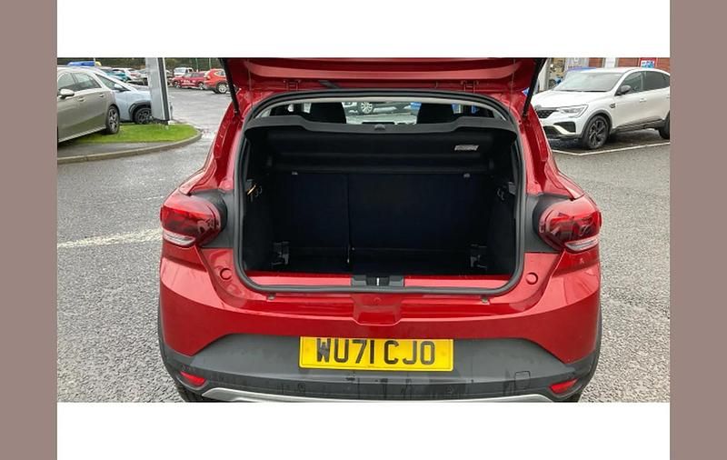 Used Dacia Sandero Prestige 90 HP (66 kW) 2021 Red SUV