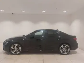 Usado Audi A3 Comfort 150 HP (110 kW) 2021 Preto Sedan