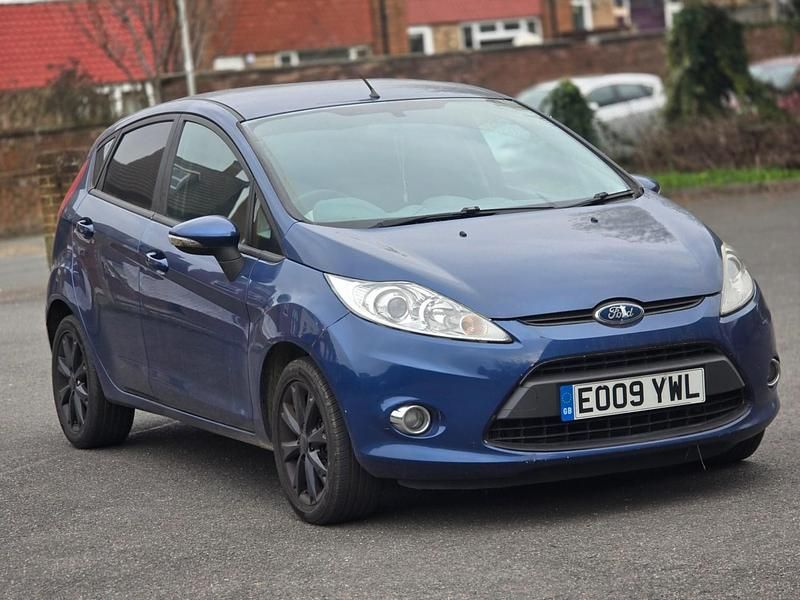 Used Ford Fiesta Zetec 96 HP (70 kW) 2009 Blue Hatchback