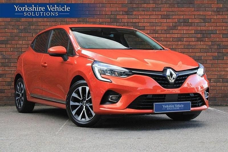 Orange Used 2020 Renault Clio V Iconic Hatchback | £10,489 (Fair price) - Image 1/1