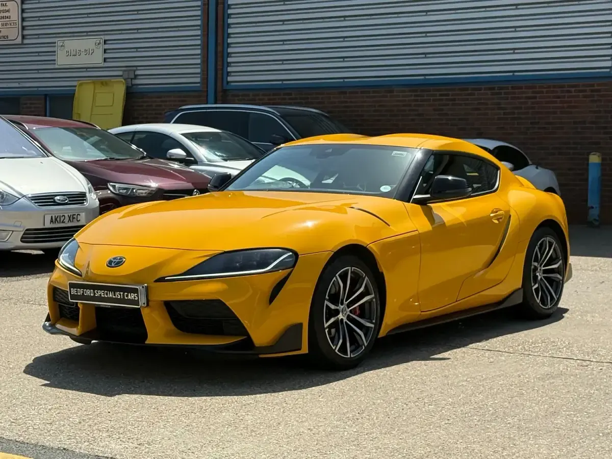 Used Toyota Supra 254 HP (186 kW) 2023 Yellow Coupe
