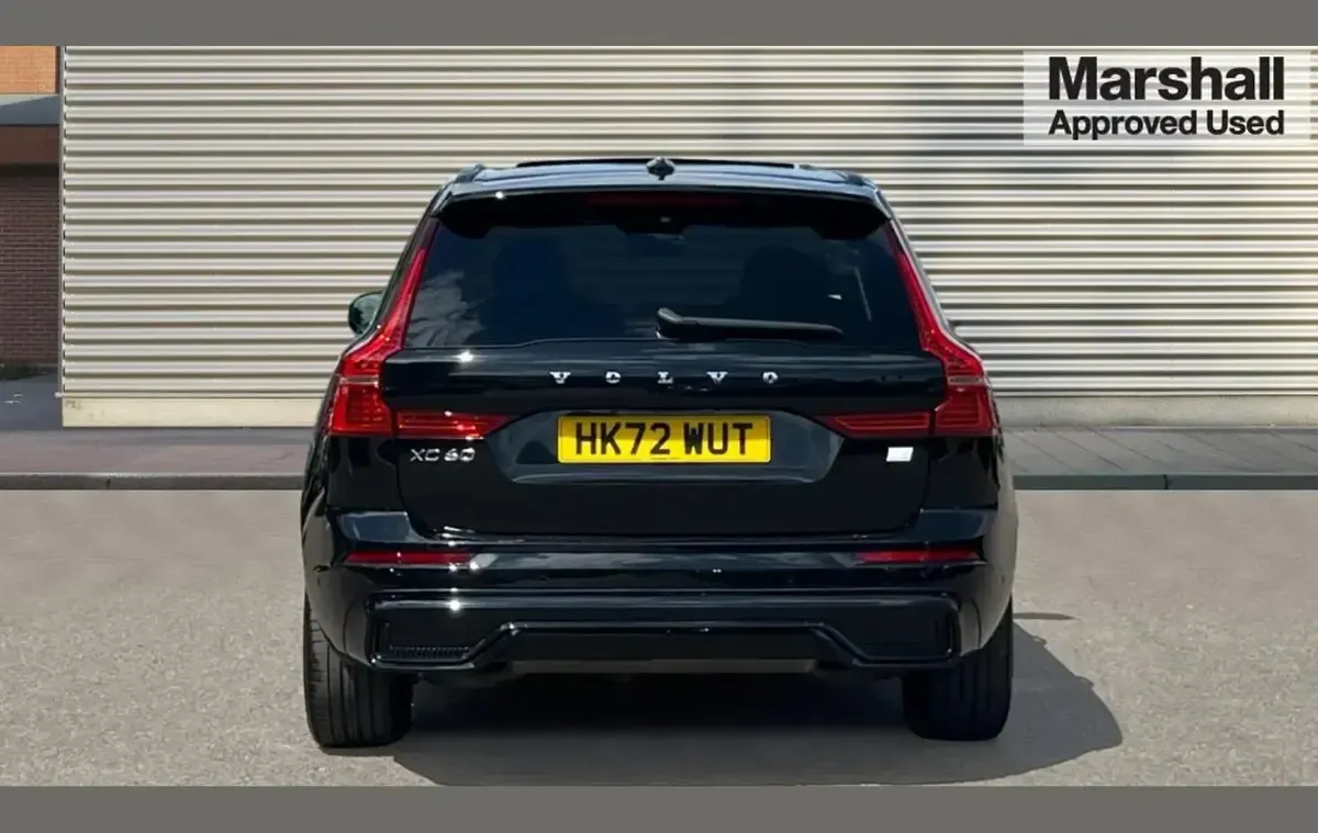 Used Volvo XC60 Ultimate 455 HP (334 kW) 2023 Black SUV