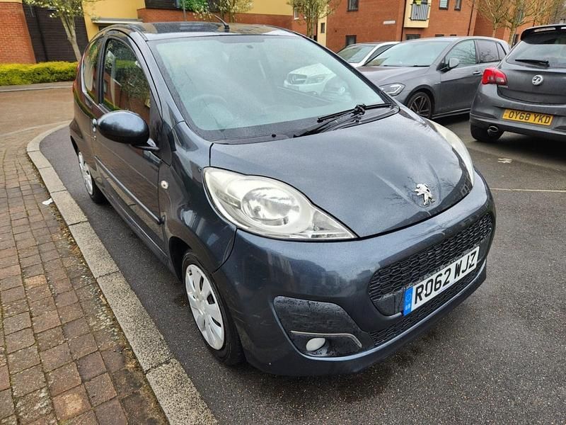 Used Peugeot 107 Active 68 HP (50 kW) 2013 Grey Hatchback