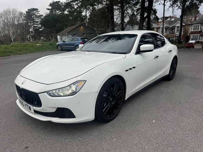 Used Maserati Ghibli 275 HP (202 kW) 2015 White Sedan