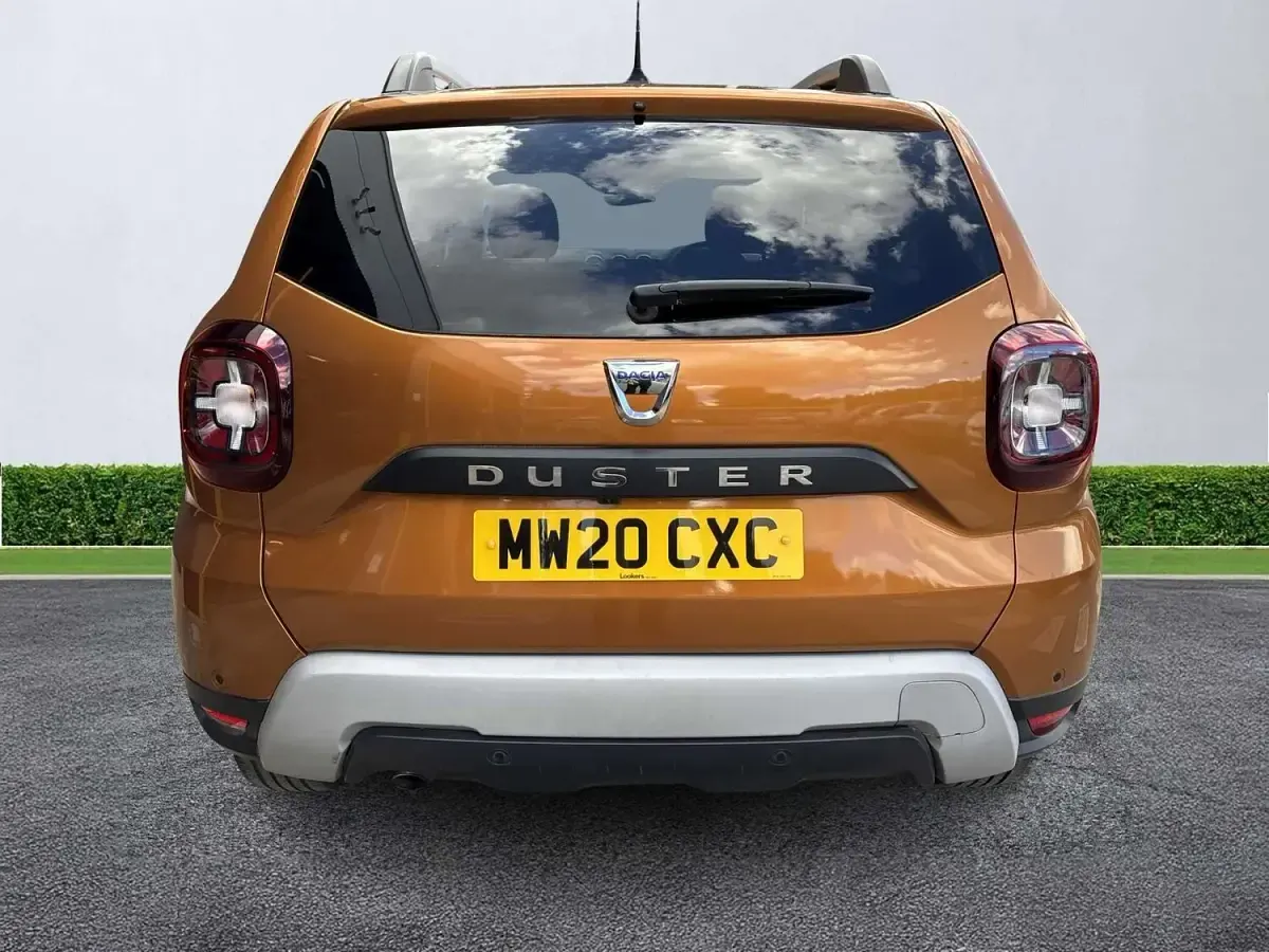 Used Dacia Duster Comfort 100 HP (73 kW) 2020 Orange SUV