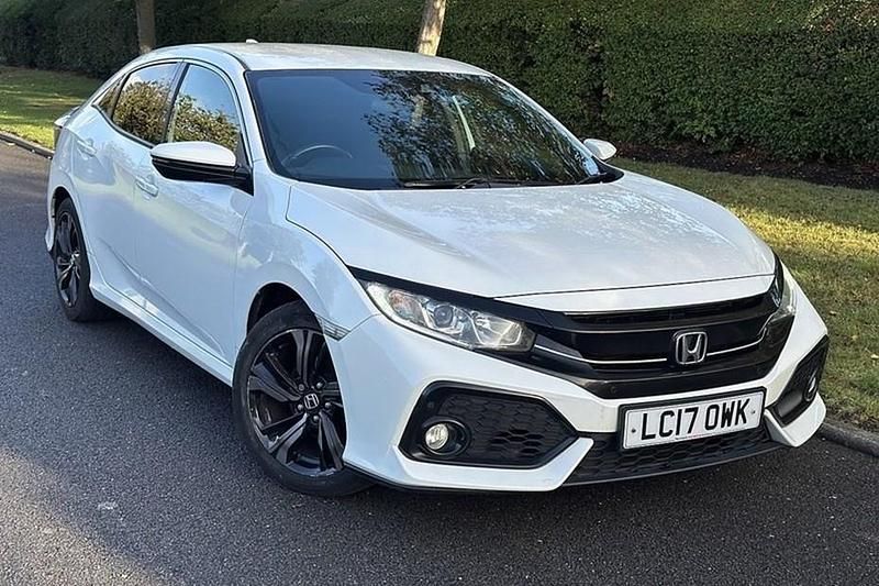 White Used 2017 Honda Civic SR Hatchback | £7,990 (Fair price) - Image 1/1