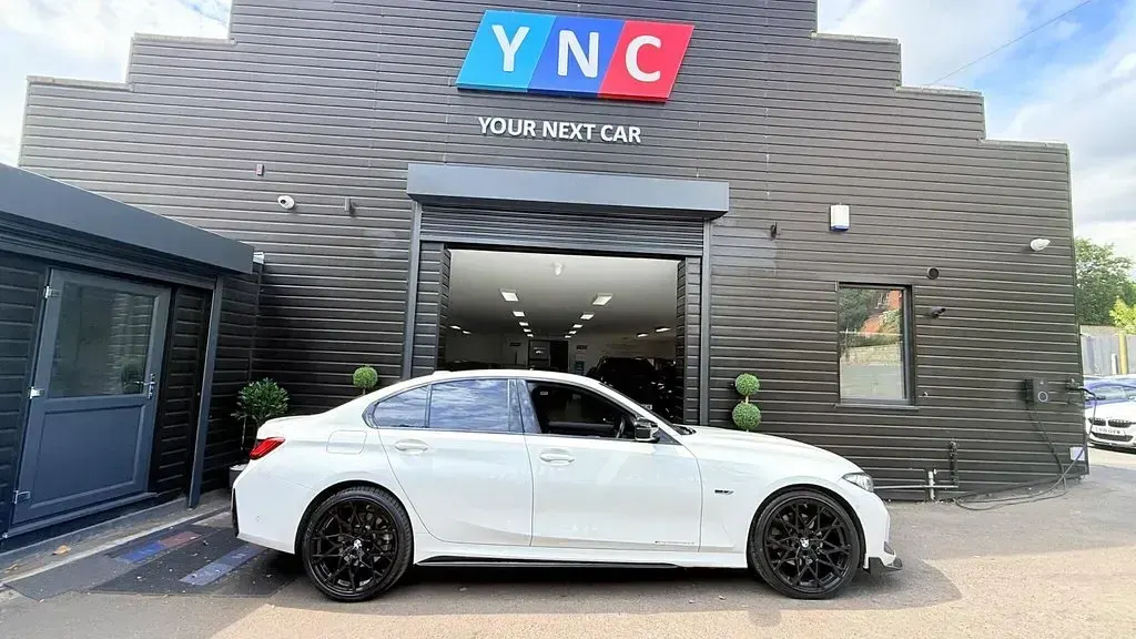 Used BMW 330e M Sport 292 HP (214 kW) 2023 White Sedan