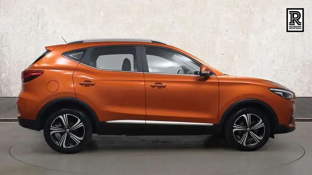 Used MG ZS Excite 106 HP (77 kW) 2023 Orange SUV