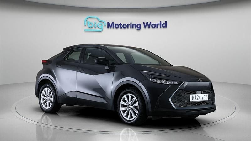 Used Toyota C-HR 138 HP (101 kW) 2024 SUV